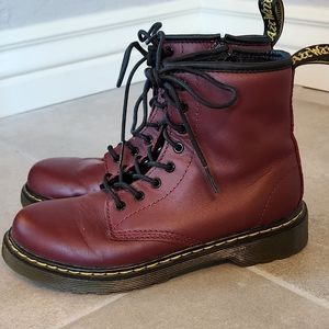 DR MARTENS YOUTH ANKLE BOOT SZ 3